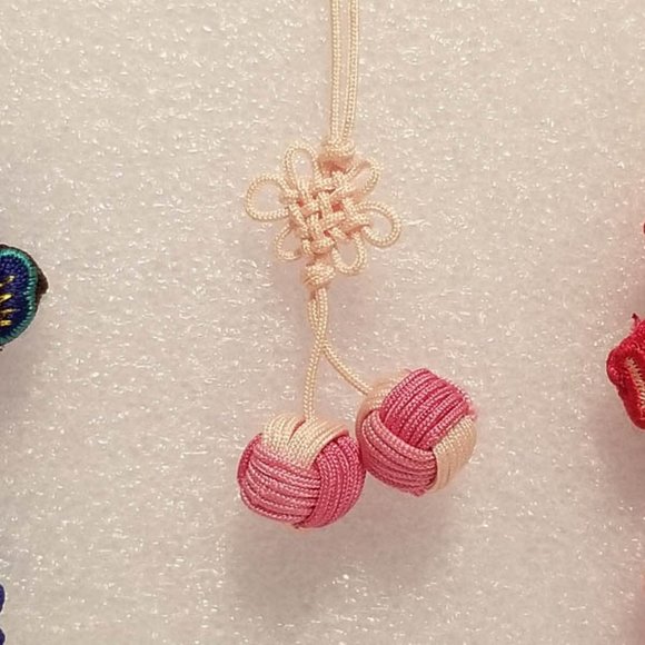 Lot of 6 Chinese knot cell charms NEW - Picture 5 of 8